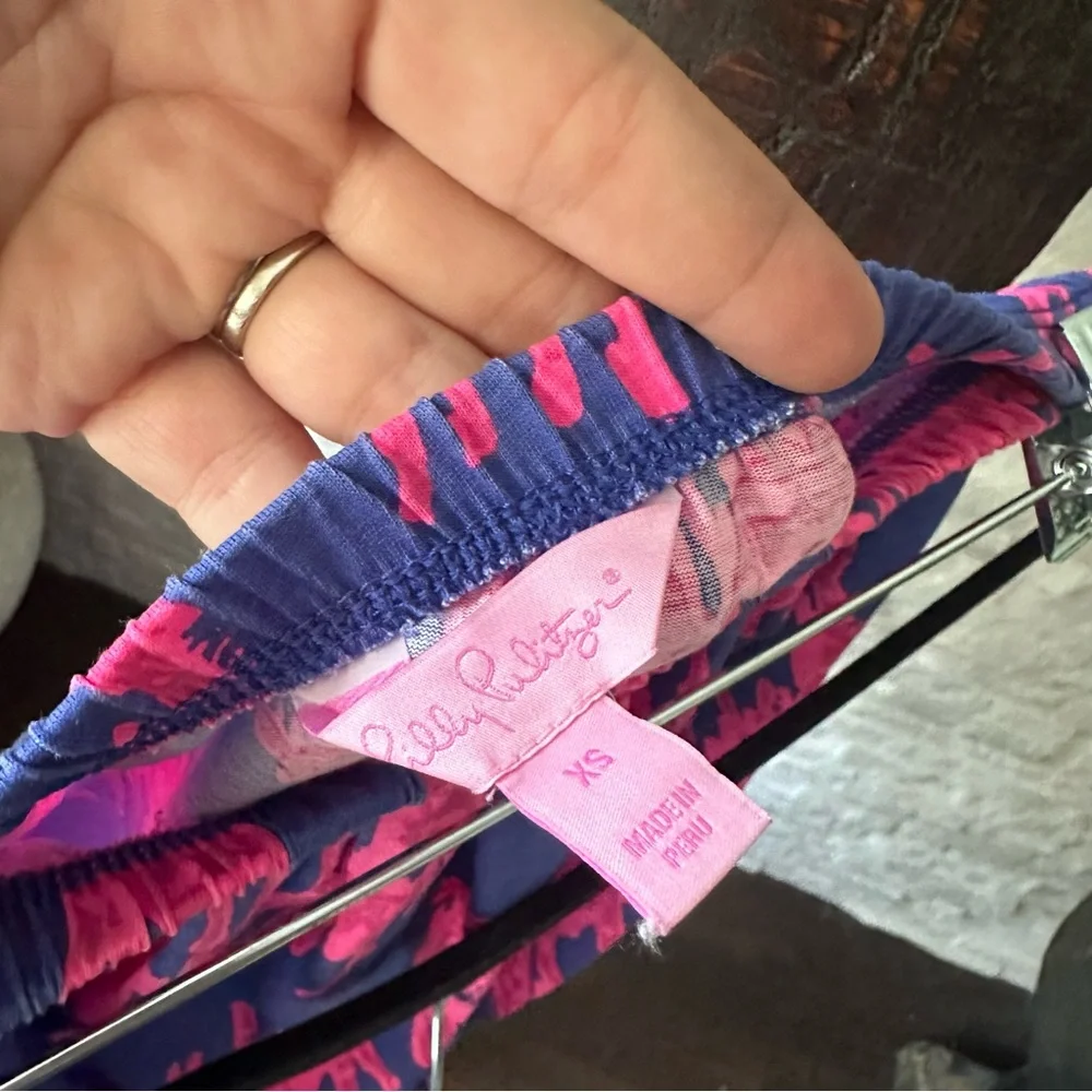 Lilly Pulitzer “Windsor” Pink Purple Neck in Neck Giraffe Print Size XS - Picture 4 of 7